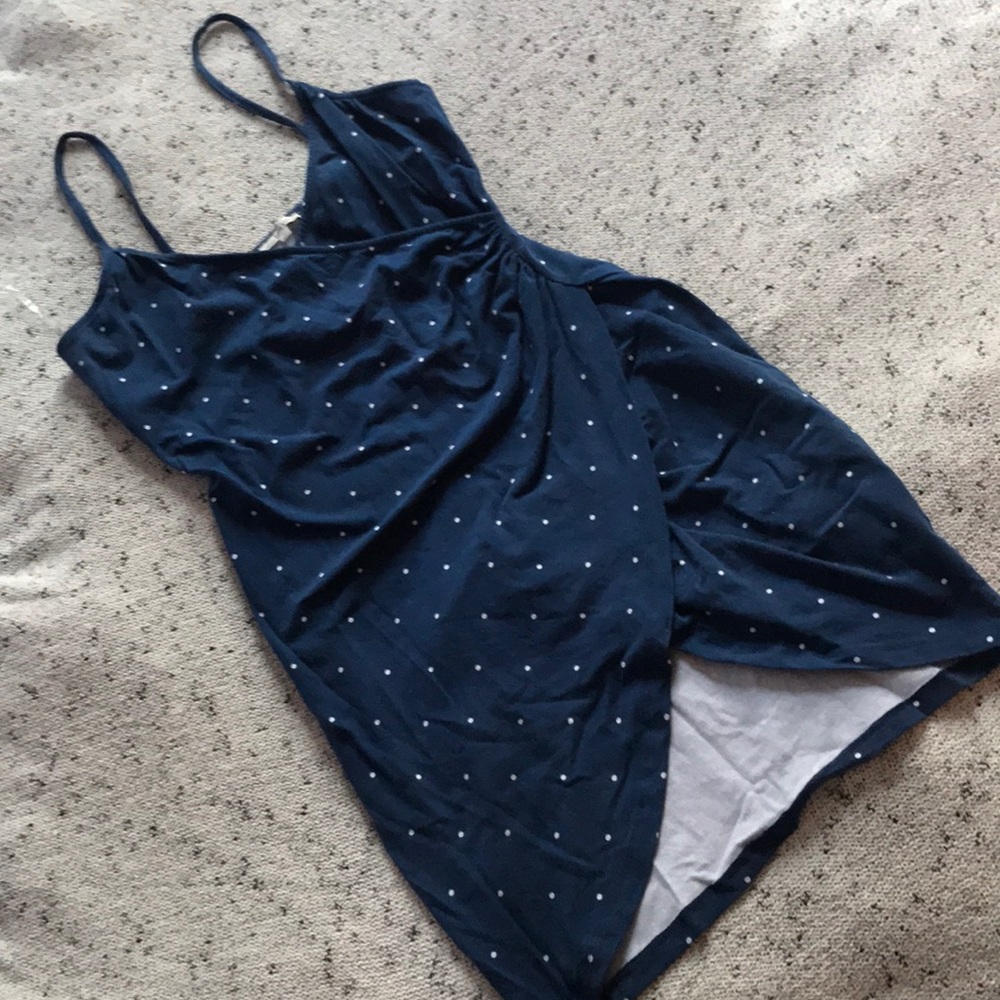 Blue polka dot hip-hugging dress